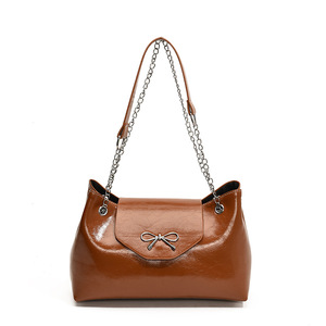 Factory Direct Sales 2025 New Korean Pu High-End Black/Red/Coffee/Brown Shoulder <strong>Bag</strong> Fashion Tote <strong>Bag</strong> - Product Image 6