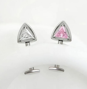 Trébol venta al por mayor implante grado ASTM F136 <span class=keywords><strong>titanio</strong></span> roscado triángulo extremos Daith Helix Tragus oreja lóbulo <span class=keywords><strong>Piercing</strong></span> Top cuerpo joyería - Product Image 3