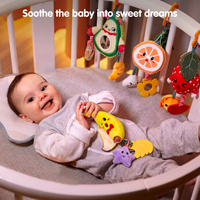 Tumama Kids Jouet hochet et anneau de dentition en peluche souple pour bébé, suspendu pour poussette, motifs fruits (Fraise, Banane, Orange, Avocat)
