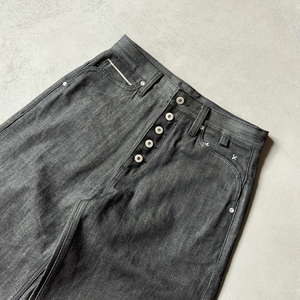 Jean de créateur personnalisé à cinq boutons, en denim de haute qualité 15oz, en denim brut japonais selvedge, coupe bootcut, jambe large, style baggy - Product Image 4