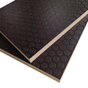 Contrachapado Enchapado con Película de 18 mm, Núcleo de Madera Dura Fenólica <span class=keywords><strong>Antideslizante</strong></span>, <span class=keywords><strong>Tablero</strong></span> Marino Impermeable de 1220 * 2440 mm, Venta al Por Mayor - Product Image 4