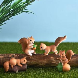 Personalizado Resina 4 pcs/set Moss Micro Paisagem Terrário Estatueta Decoração Animal Esquilo Bonito Estátuas figura animal - Product Image 2