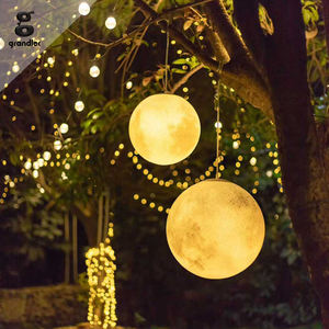 Lampe solaire suspendue en forme de lune en fibre de verre LED, IP65, lustre, décoration extérieure pour la maison, le bureau, l'hôtel, la villa - Product Image 1