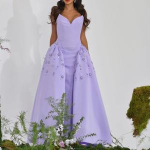 Vestido de Noche Elegante para Mujer, Estilo Línea A, Color Morado, con Bordado de Piedras de Lujo, Sin Mangas y Cuello en V - Product Image 1