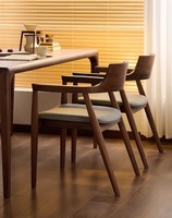 Chaise de salle à manger en bois de frêne nordique - Chaise à dossier minimaliste style Président Kennedy Hiroshima pour restaurant, conférence et négociation