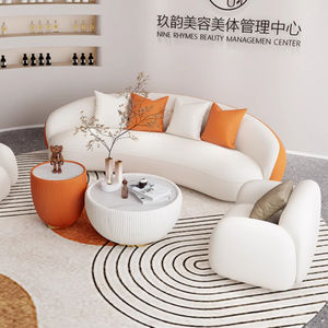 Set Sofa Lengkung Tiga Orang Mewah Teknologi Baru Meja Kopi Kulit Kecil untuk Area Resepsi Salon Kecantikan Kantor Toko Pakaian - Product Image 5