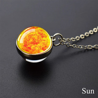 Collier de système solaire phosphorescent, pendentif boule de cristal à neuf planètes, lune et galaxie