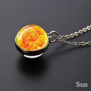 Collier de système solaire phosphorescent, pendentif boule de cristal à neuf planètes, lune et galaxie - Product Image 5