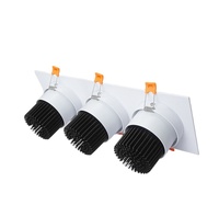 Spot LED réglable d'intérieur commercial Anti-éblouissement Rectangla Downlights Led plafonnier encastré COB trois têtes