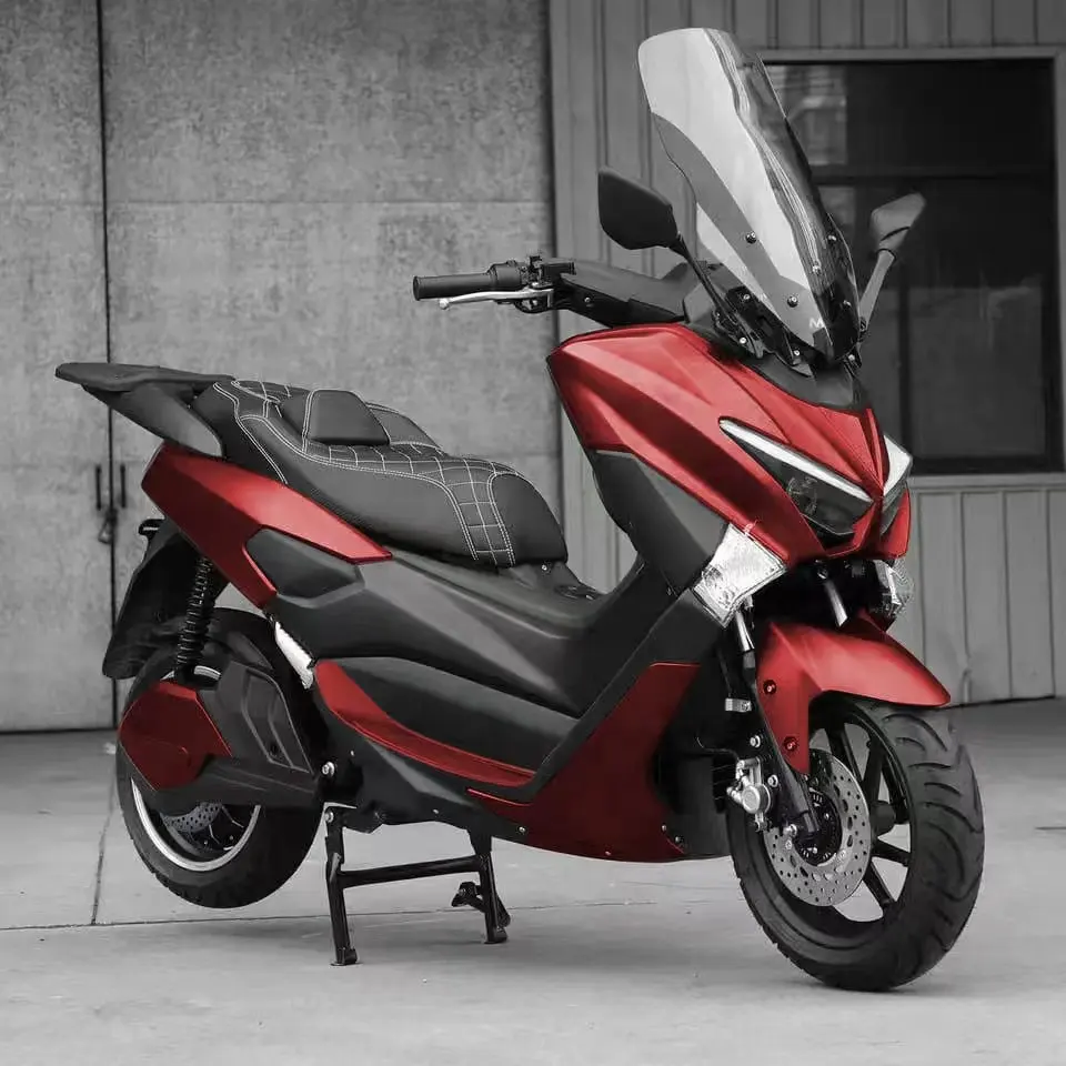 Yeni ve uygun fiyatlı yakıt benzin pedalı moped 150cc 250cc scooter 50cc benzinli motosiklet