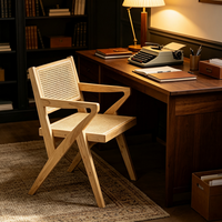 Fauteuil nordique en bois massif et rotin, dossier et assise en cannage tressé à la main, design à pieds croisés pour salle à manger, salon, hôtel et café