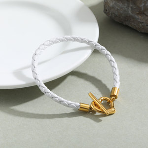 Bracelet en acier inoxydable plaqué or 18 carats avec fermoir OT en forme de fleur et cuir microfibre blanc, bijoux tendance pour femmes, mode quotidienne - Product Image 5