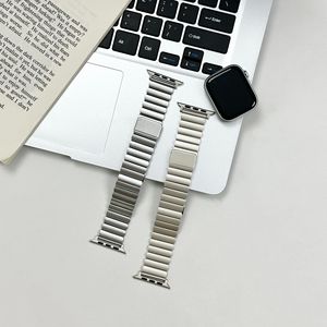 Tali jam tangan baja tahan karat magnetis desain baru untuk jam tangan Apple Seri 9 8 7 Ultra 40mm 41mm 45mm 49mm tali jam logam pintar - Product Image 4
