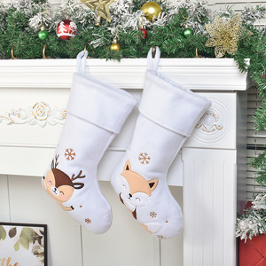 Ornements de <span class=keywords><strong>Noël</strong></span> directs d'usine et chaussettes bas de <span class=keywords><strong>Noël</strong></span> en feutre blanc créatif pour la décoration de cadeaux de bonbons - Product Image 5