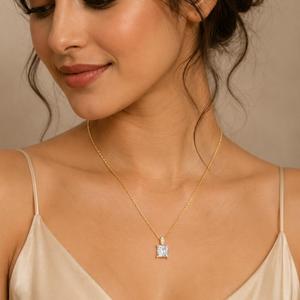 Collar con Colgante de Diamante Corte Princesa Cuadrado en Oro Amarillo de 18K, Cadena Delicada, Minimalista, con Dije Solitario, Joyería Fina, Regalo para Mujer - Product Image 5