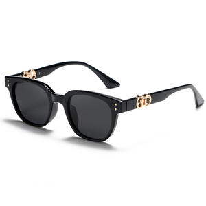 Gafas de Sol Greyjack TR90 Negras Polarizadas UV400 Unisex con Lentes TAC Tipo 3 - Product Image 3