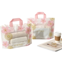 Sac cadeau en plastique HDPE avec poignée confortable, motif imprimé, livraison rapide pour l'emballage des achats