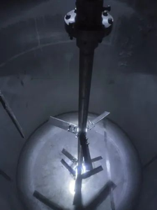 Cuve de réaction en acier inoxydable, à double enveloppe et homologuée pour une utilisation chimique, avec agitateur. - Product Image 4