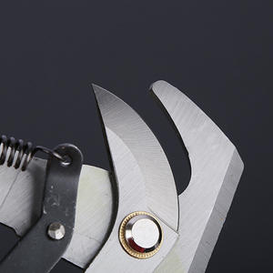 Tijeras de podar Evergreen de acero aleado con estructura de mariposa, modelo 0021, para paisajismo y poda de árboles - Product Image 5