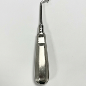 เครื่องมือผ่าตัดทางทันตกรรมแบบใช้มือ ยี่ห้อ BK Industries รุ่น Stainless Steel Tooth Elevator Bayonet Root ขนาด 5 มม. ปลายโค้งงอ สีเงิน ด้ามจับตามหลักสรีรศาสตร์ - Product Image 1