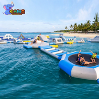 Parcours d'obstacles aquatiques gonflables géants modulaires avec toboggan, trampoline et mur d'escalade pour enfants et adultes, parc aquatique flottant