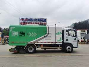 Camion balayeuse intégrée Dongfeng Dolica 6m³ pour nettoyage humide et sec avec fonction d'aspiration - Product Image 5