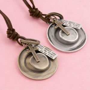 Collana Punk in Lega con Piuma Intrecciata, Ciondolo a Croce e Ala d'Angelo Placcato Bronzo Antico per Uomini e Ragazzi, per Feste - Product Image 6