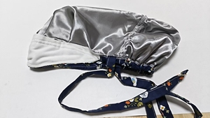 Chapeau de travail unisexe en satin doublé, casquette chirurgicale pour infirmières avec boutons, bandeau anti-transpiration, lien élastique à nouer, poche pour queue de cheval - Product Image 6