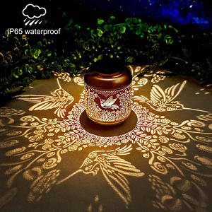 Lanternes solaires d'extérieur modernes, colibris, IP65, étanches, suspendues, en métal, LED, lumière décorative pour jardin, patio, cour, allée - Product Image 2