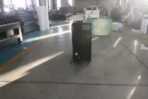 Nettoyeur laser à impulsions de 500 W de puissance maximale, machine de nettoyage laser rapide pour l'élimination de la rouille, des graffitis sur les façades, des traces de fumée et de suie - Product Image 5