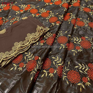 LY49 Tissu en dentelle africaine 2 yards + <span class=keywords><strong>Bazin</strong></span> Riche Femme <span class=keywords><strong>Bazin</strong></span> Riche Tissu <span class=keywords><strong>Bazin</strong></span> Brodé 5 yards - Product Image 3