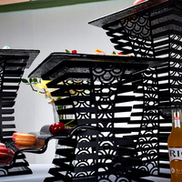 Support de présentation de buffet moderne haut de gamme en acier inoxydable à plusieurs niveaux avec base antidérapante pour restaurant hôtel