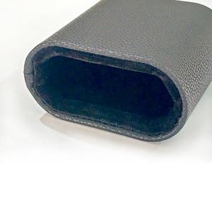 Vaso <span class=keywords><strong>para</strong></span> <span class=keywords><strong>dados</strong></span> de cuero negro, agitador de <span class=keywords><strong>dados</strong></span> de cuero con borde antideslizante, silencioso y portátil, <span class=keywords><strong>para</strong></span> <span class=keywords><strong>dados</strong></span> de backgammon y juegos de mesa - Product Image 3