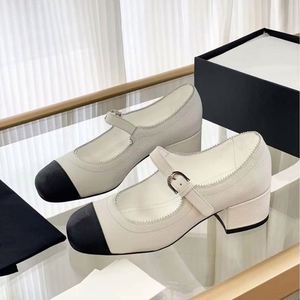 Escarpins à lacets en cuir verni légers et respirants, à bout carré, talon fin de 5 cm, avec coussinet en papier PU de qualité supérieure, collection été 2025 (OEM/ODM) - Product Image 2