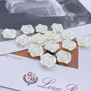 Decoración de flores de resina de rosa blanca para accesorios de joyería DIY para bodas - Product Image 2