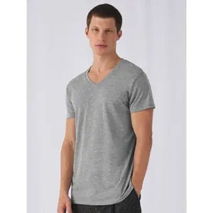 Camiseta de cuello en V para hombre, mezcla de tres telas, merchandising personalizado - Product Image 1