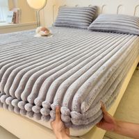 Protège-matelas en velours épais pour l'hiver Drap-housse Housses de matelas Drap-housse et plat Super doux pour bébé