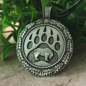 Pendentif patte d'ours Viking, talisman d'ours slave, collier pour homme païen, pendentif nordique, talisman celtique. - Product Image 1