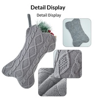 Vente en gros directe usine transfrontalière de chaussettes en tricot de Noël avec motifs de décorations, de pattes de chat et de os 'licking-dog', et de sacs à bonbons