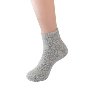 Offre Spéciale confortable moelleux chaud hiver femmes pantoufle microfibre dormir <span class=keywords><strong>chaussettes</strong></span> floues - Product Image 4