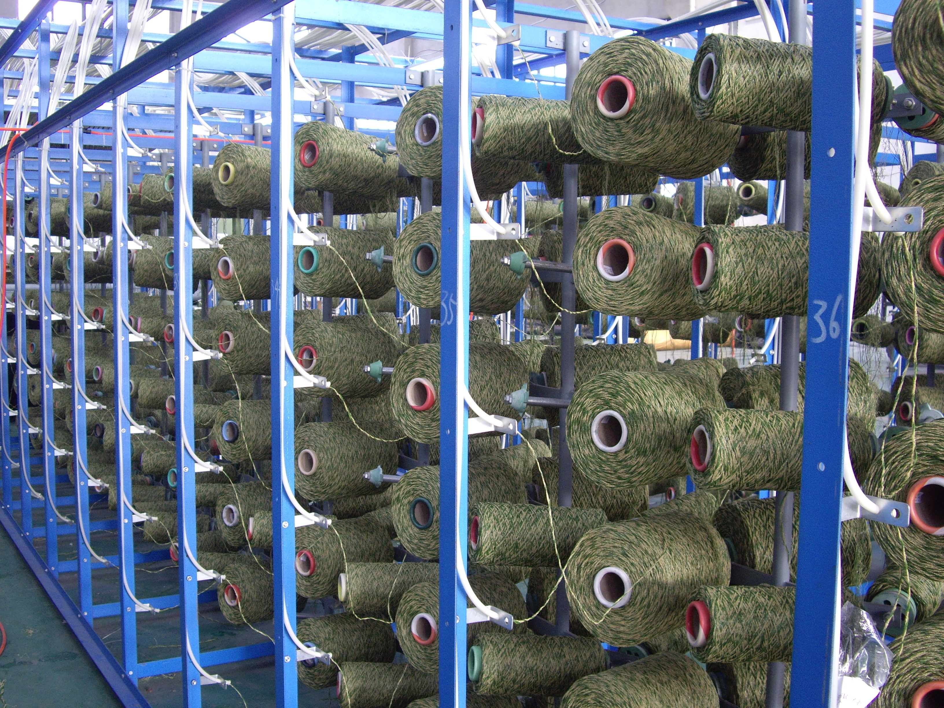 25/10cm Sports Artificial Turf Decorative 20mm Artificial Grass China Manufacturer