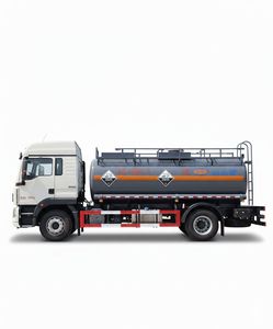 SINOTRUK HOWO 1SUZU 4x2 9000L Corrosive Acid Tank Truck Euro 4 Fuel Tanker Truck Oil Tanker Truck - Product Image 5