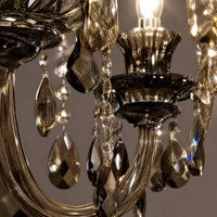 Lámpara Colgante de Cristal Ahumado con LED, Estilo Candelabro, Marco de Metal Negro para Sala de Estar, Hotel, Villa, Venta al Por Mayor