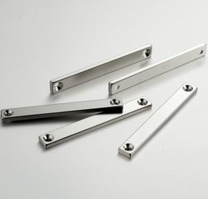 Imanes atornillables Bloque rectangular industrial Imán de neodimio con agujeros avellanados - Product Image 5