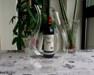 Decanter all'ingrosso di bicchieri all'ingrosso fatti a mano bottiglia di <span class=keywords><strong>vino</strong></span> di alta qualità senza piombo di cristallo a forma di U bicchiere di <span class=keywords><strong>vino</strong></span> rosso Decanter - Product Image 3