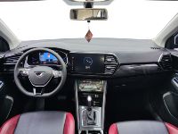 VS5 Yeni Turbo SUV Otomatik Vites Sol Direksiyon Kumaş Koltuklar Euro VI Emisyon Standardı R18 FWD Benzinli LED Farlar