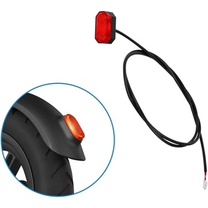 บังโคลนหลังแบบ 4 รู สำหรับเปลี่ยนอะไหล่สกู๊ตเตอร์ไฟฟ้า M365 Pro อุปกรณ์เสริมสำหรับสกู๊ตเตอร์ไฟฟ้า - Product Image 2