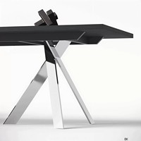 Bureau de direction de style allemand, entièrement noir, minimaliste, avec plateau en cuir, pieds en métal, ensemble de poste de travail pour manager, vente en gros