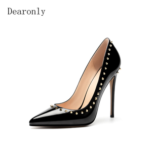 <span class=keywords><strong>Scarpe</strong></span> con <span class=keywords><strong>Tacco</strong></span> a Spillo 2026 in Pelle Verniciata Leopardata con <span class=keywords><strong>Borchie</strong></span>, Punta Affusolata, Décolleté da Donna - Product Image 4