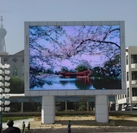 Pantalla publicitaria holográfica con efecto de ventilador que presenta imágenes estéreo flotantes, portátil y fácil de instalar para tiendas creativas.